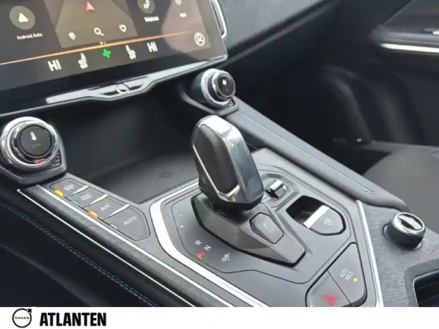 Lynk&Amp;Co 01 1.5 phev 261 ch dcth7 — photo 21