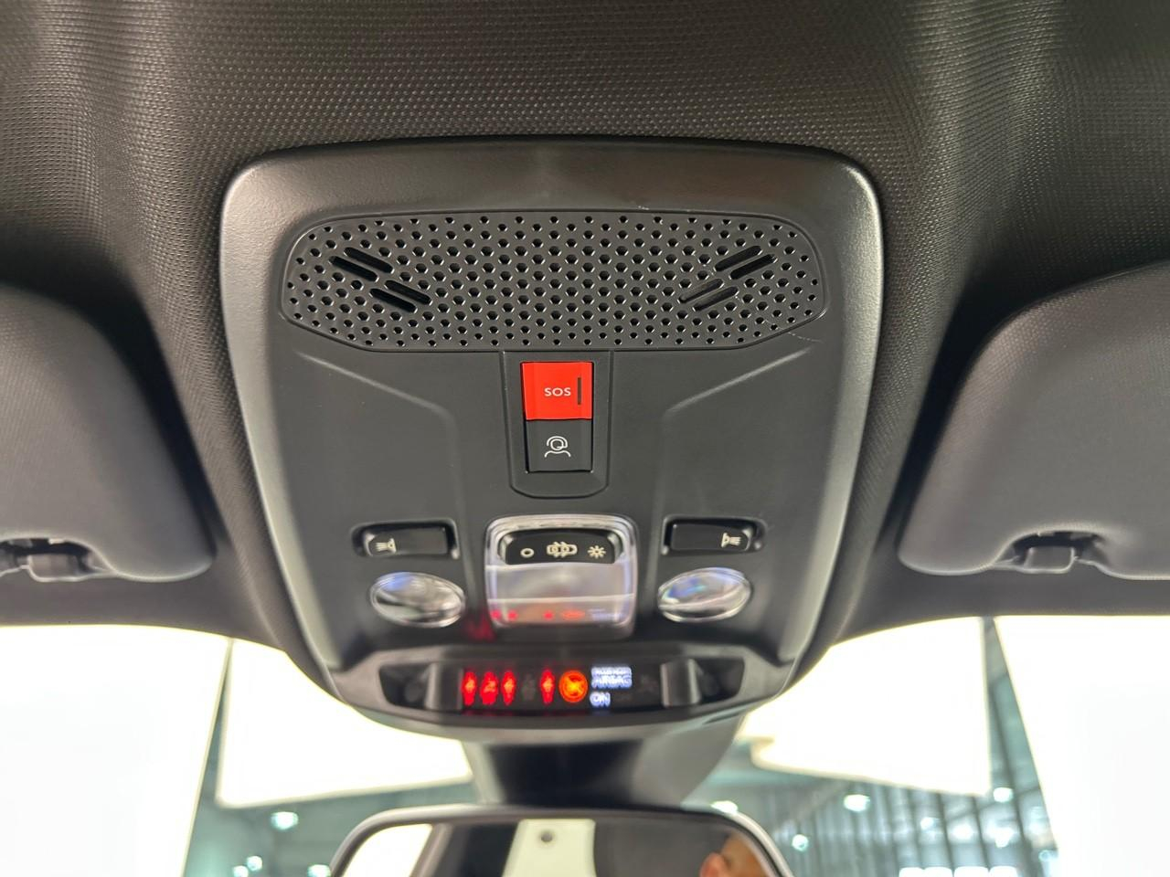 Peugeot 2008 130 s&s eat8 allure — photo 30