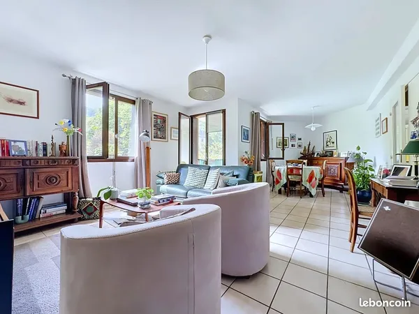 Appartement 4 pièces 91 m²