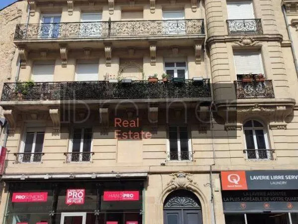 Bureaux 1164 m²