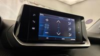 Peugeot 2008 1.2 PureTech 130ch S&S Style EAT8 — photo 19