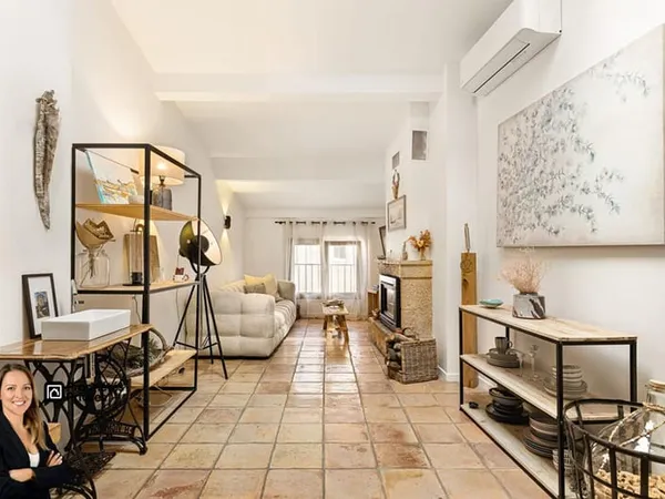 Charmant duplex 3 pièces de 92 m² situé au dernier étage