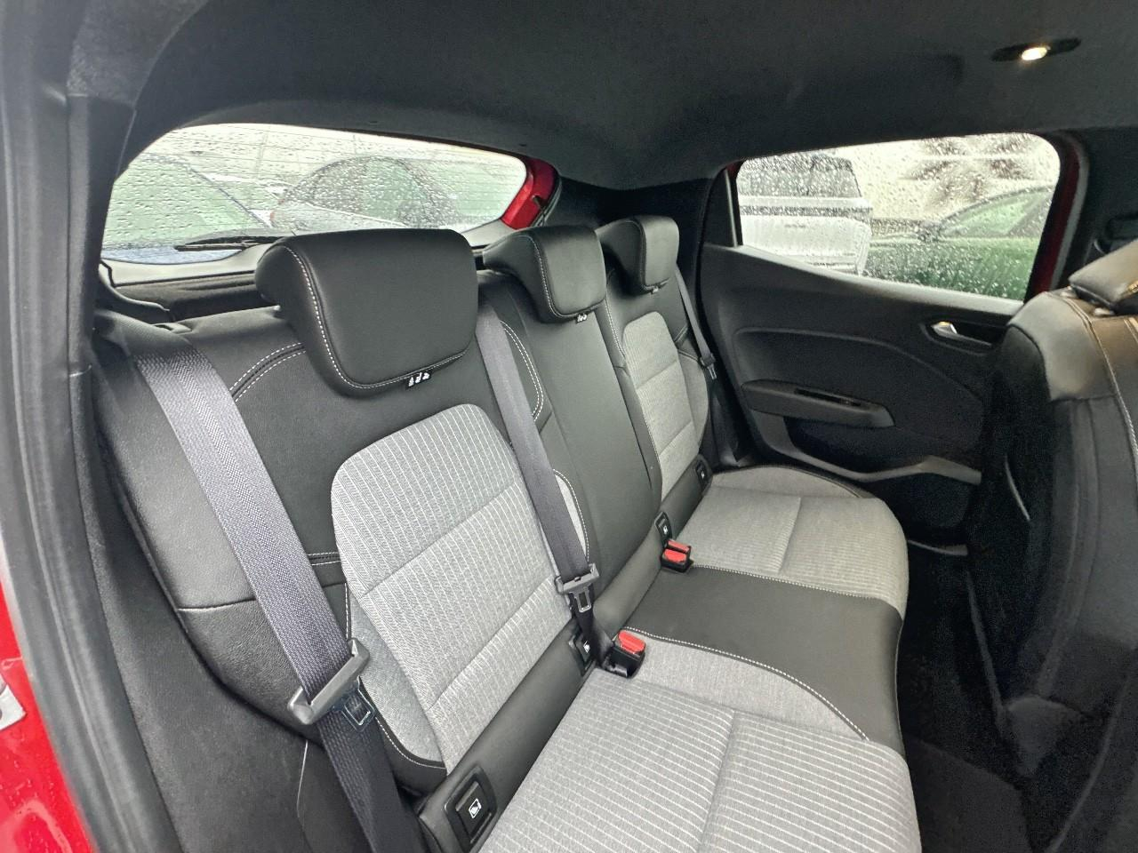 Renault Clio tce 90 ch gsr2 techno — photo 17
