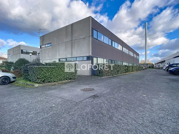 Local professionnel 52 m²