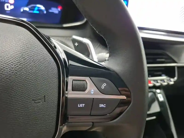Peugeot 208 hybrid 100 e-dcs6 — photo 17