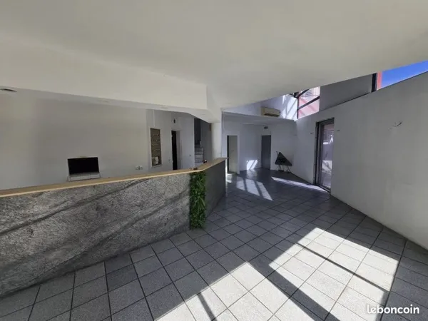 Local commercial 150 m² Saint-Paul
