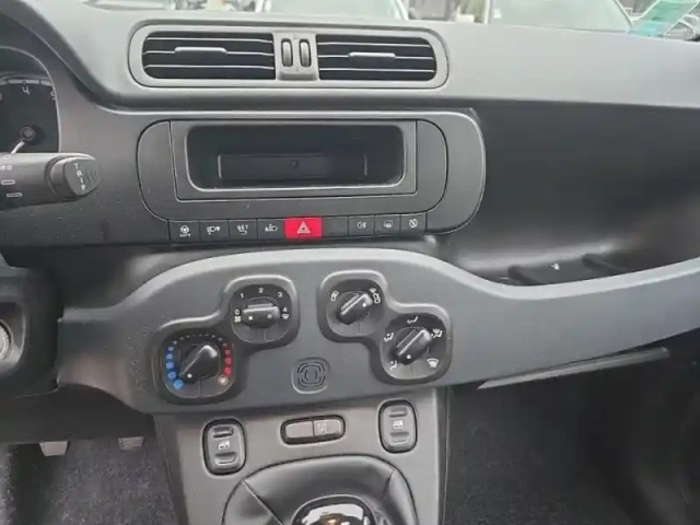 Fiat Panda 1.2 8v 69ch — photo 12