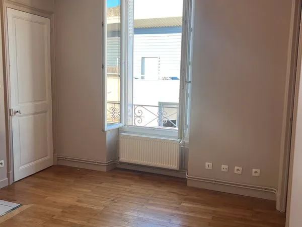 Appartement F2+cuisine Europole Gare