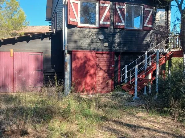À vendre 3 chalets en bois à démonter 20000 euros par chalet