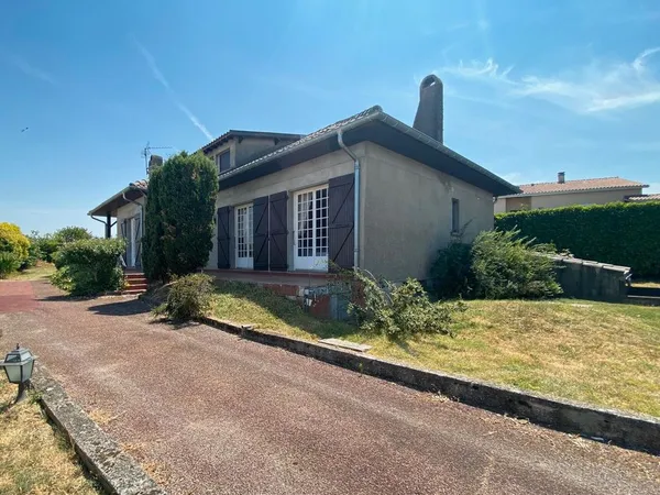 Maison 9 pièces 131 m²