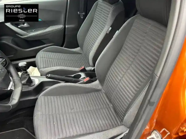 Peugeot 2008 puretech 100 s&amp;s bvm6 — photo 26