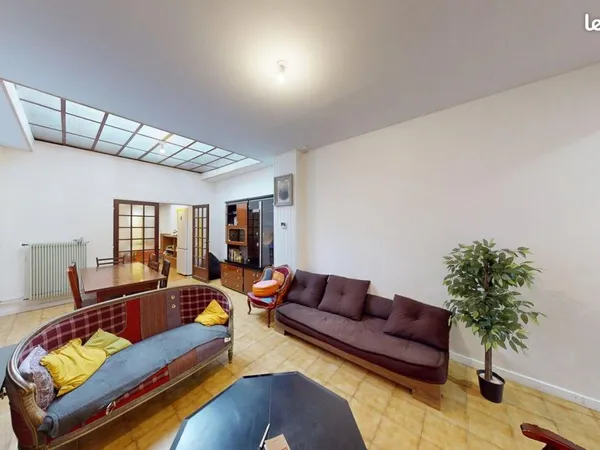 Chambre 7 pièces 155 m²