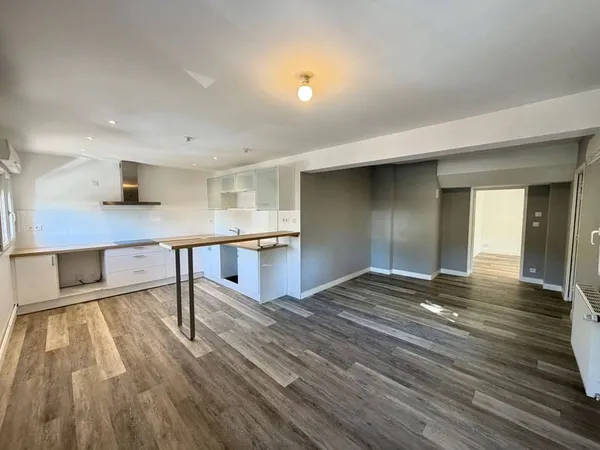 Appartement 3 pièces 101 m²