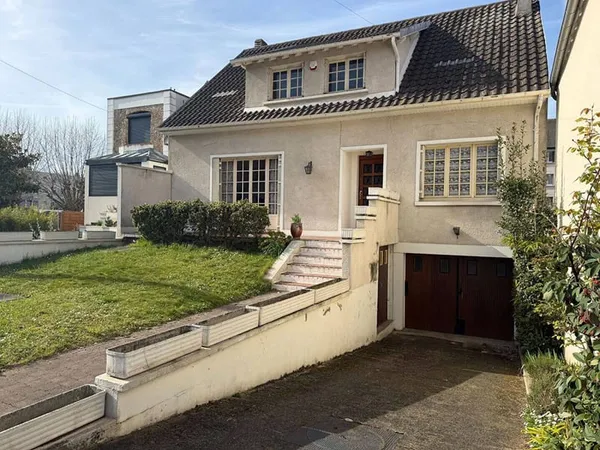 Maison 8 pièces 154 m²