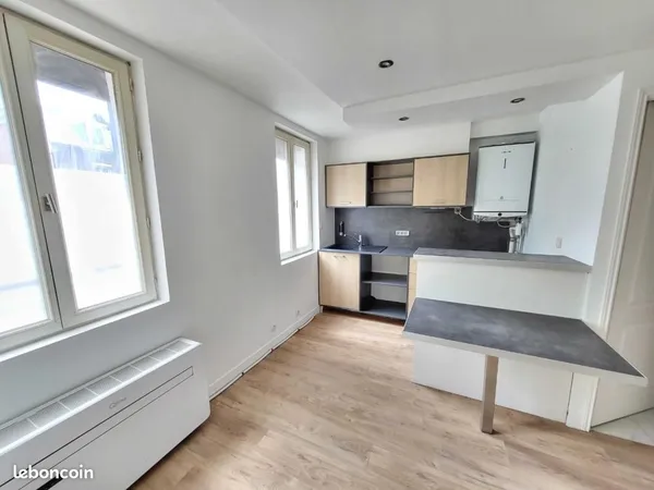 Studio 1 pièce 18 m²
