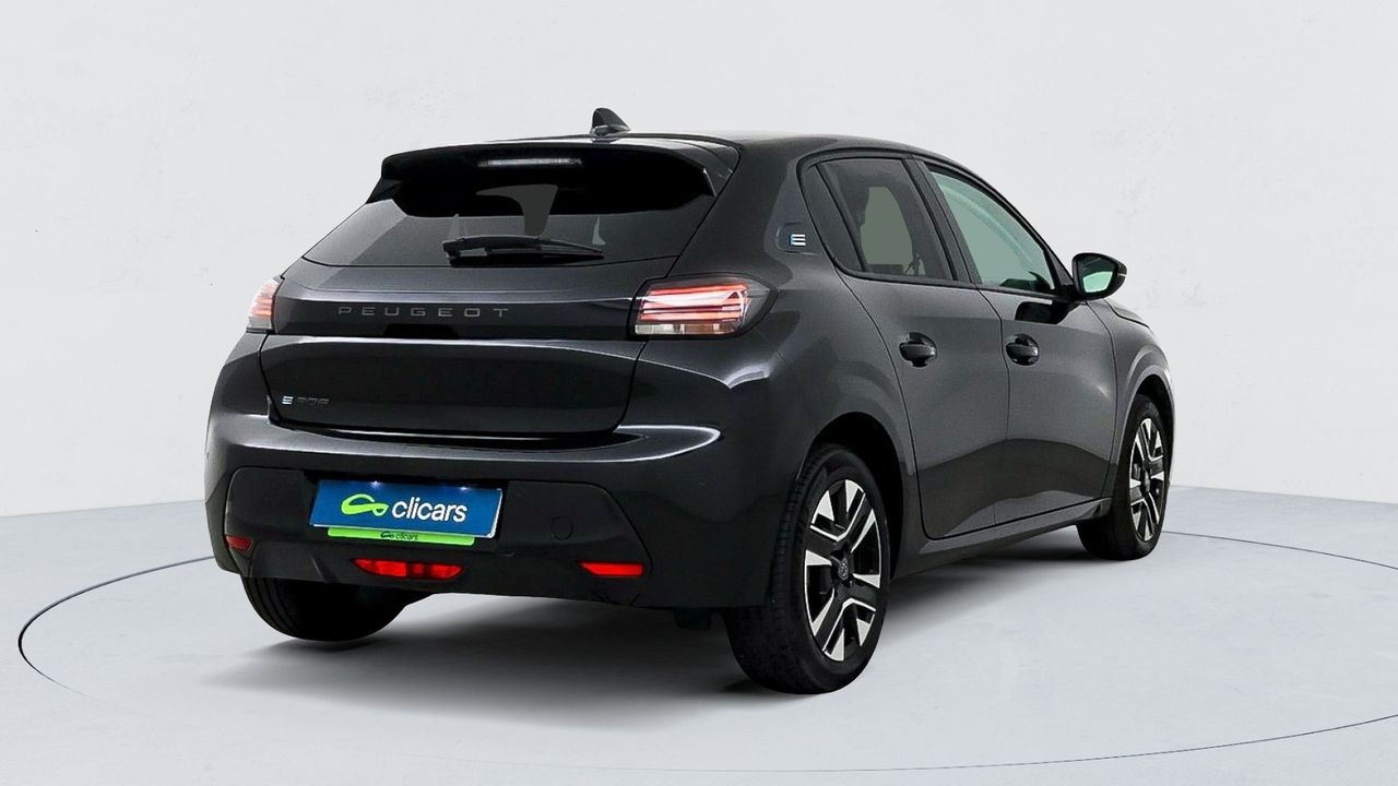 Peugeot 208 — photo 5
