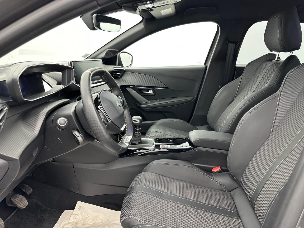 Peugeot 208 bluehdi 100 s&s bvm6 gt — photo 9