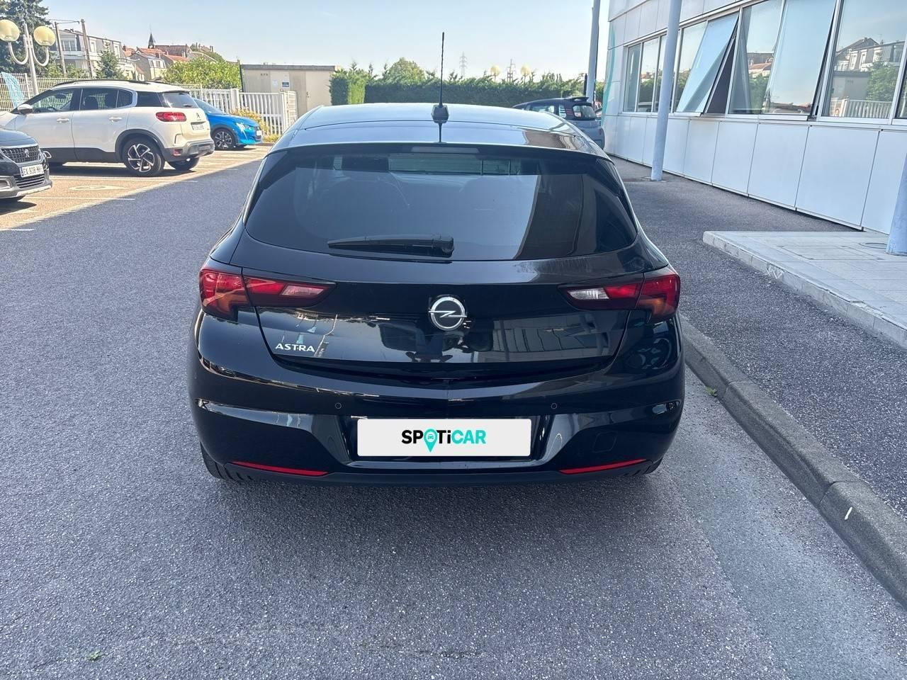 Opel Astra 1.2 turbo 110 ch bvm6 — photo 5