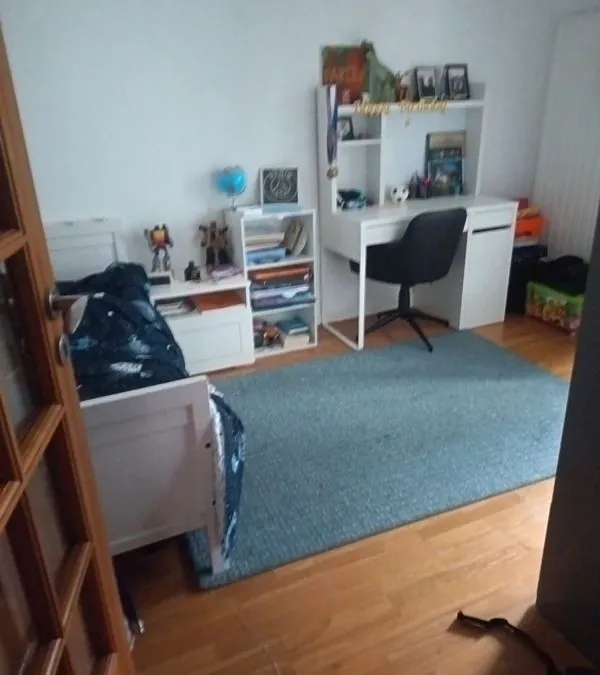 Photo 1