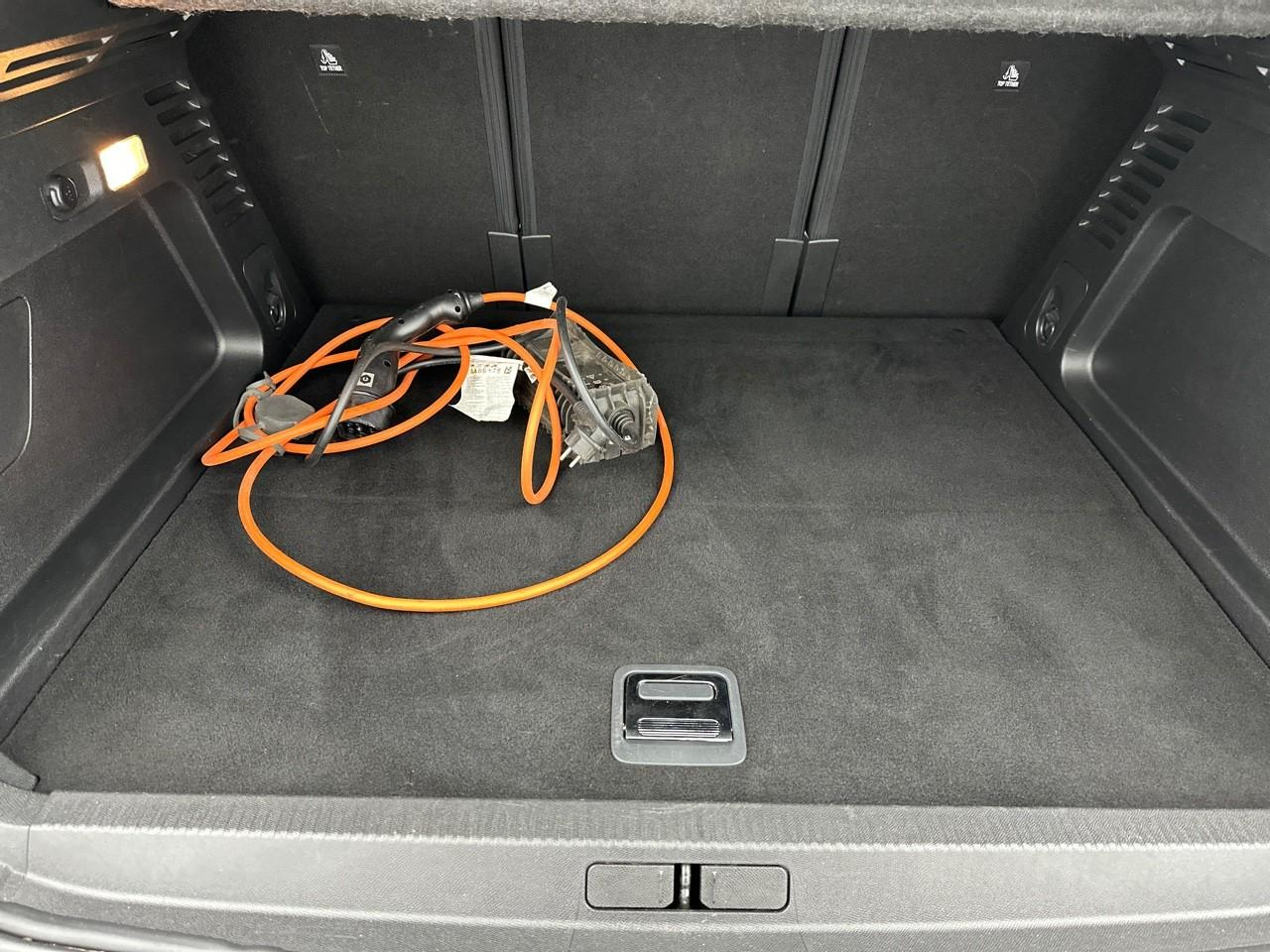 Citroën C5 Aircross hybride rechargeable 225 s&s e-eat8 business — photo 6