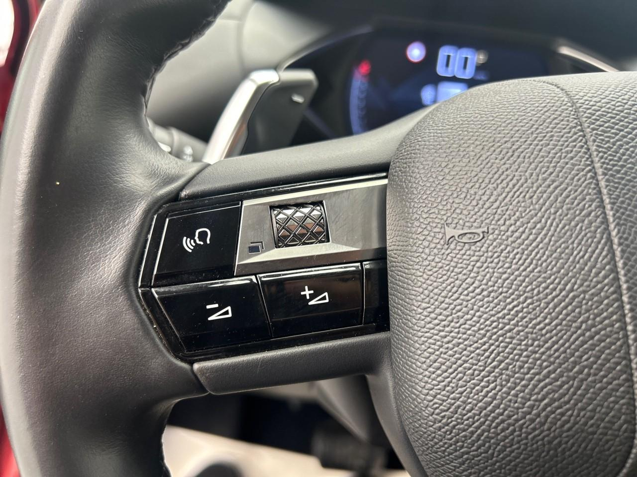 Ds Ds 3 crossback puretech 130 eat8 montmartre — photo 24