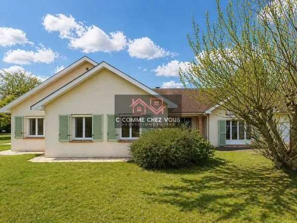 Maison de plain-pied 8 pièces 234 m²