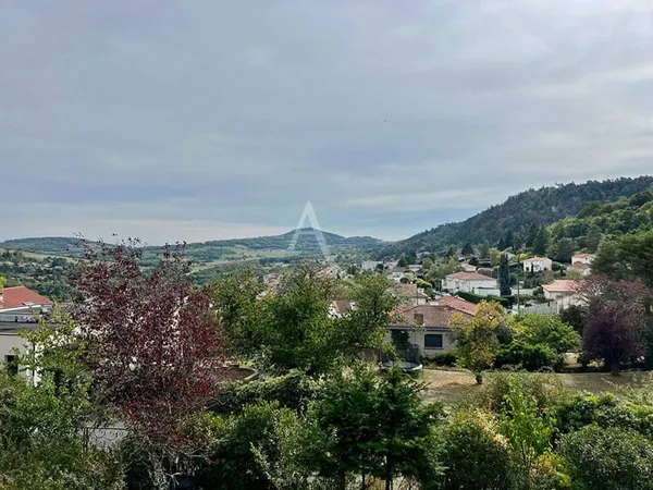 Maison 7 pièces 213 m²