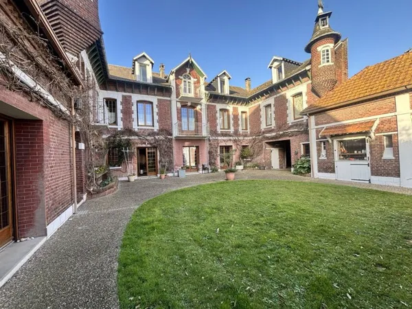 Maison de luxe 10 pièces 287 m²