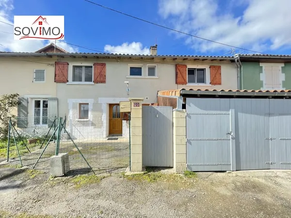 MAISON DE VILLAGE TOUT CONFORT, GARAGE ATTENANT, COUR, TERRA
