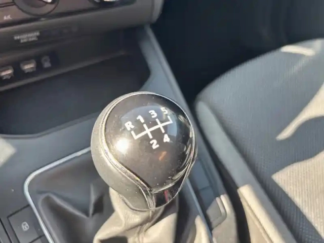 Seat Ibiza 1.0 mpi 75ch start/stop urban — photo 8