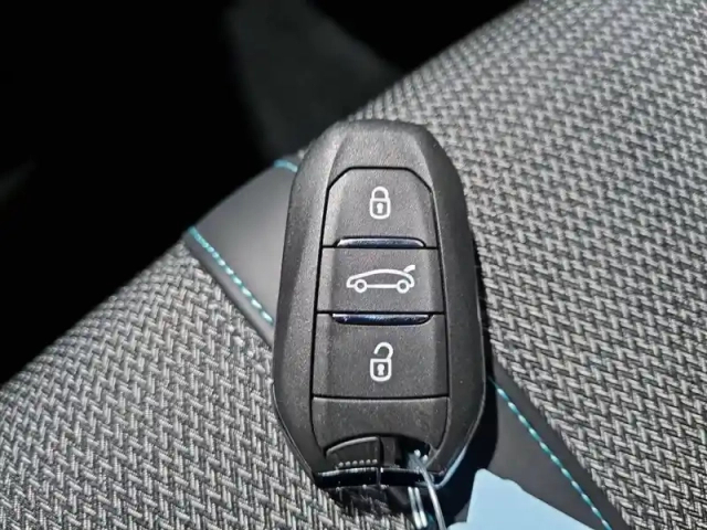 Peugeot 308 puretech 130ch s&amp;s bvm6 — photo 42