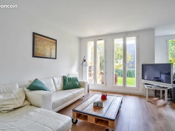 Grand T2 meublé avec jardin + box à louer - Palaiseau centre
