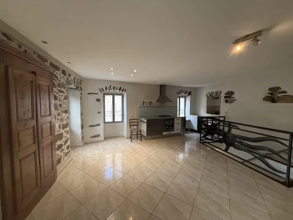 Maison de village T3 avec garage et studio indépendant