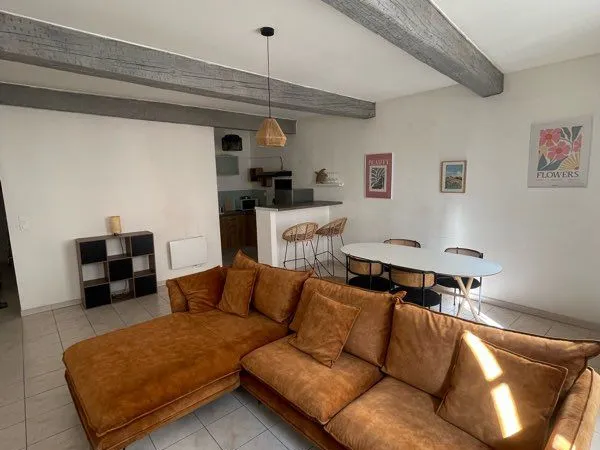 Nîmes Appartement meublé T2 55m2 - centre ville