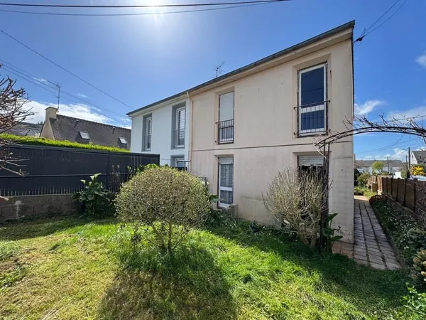 Maison de quartier au calme