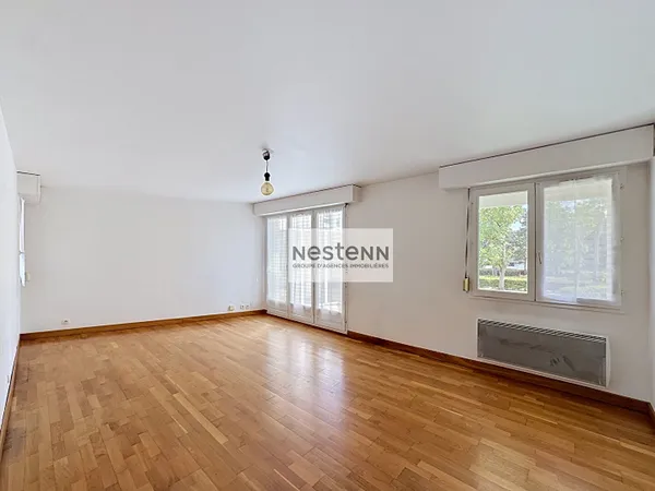 Appartement 4 pièces - Centre Ville - Gare de Cernay - Lumineux -