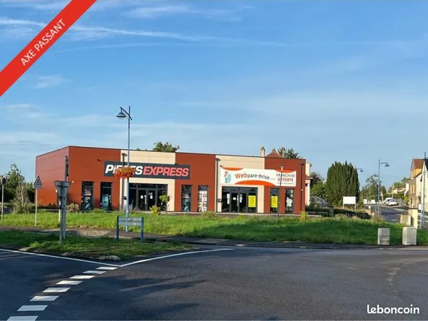 Local commercial 400 m²