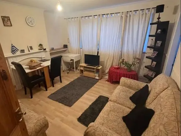 T3 au coeur des Brotteaux, avec balcon et parking