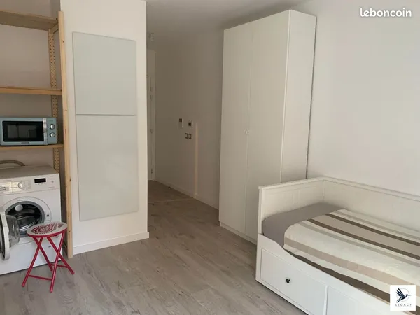 Studio 1 pièce 21 m²
