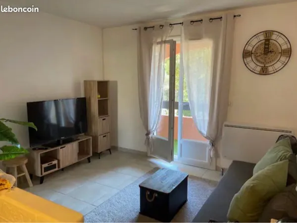 Location T2/T3 meublé