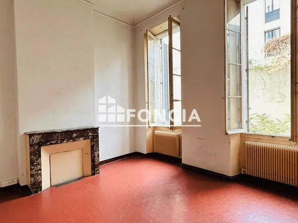 Local commercial 6 pièces 97 m²
