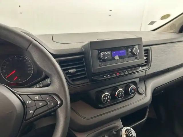 Renault Trafic l2 dci 150 energy s&amp;s — photo 21