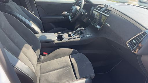 DS DS7 Crossback 2.0 BlueHDi 180 EAT8 - Performance Line + – 2020 – 130464 km – Diesel – Boîte Automatique — photo 20