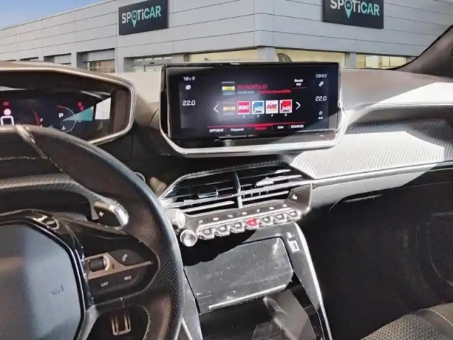 Peugeot 2008 puretech 130 s&amp;s eat8 gt — photo 22