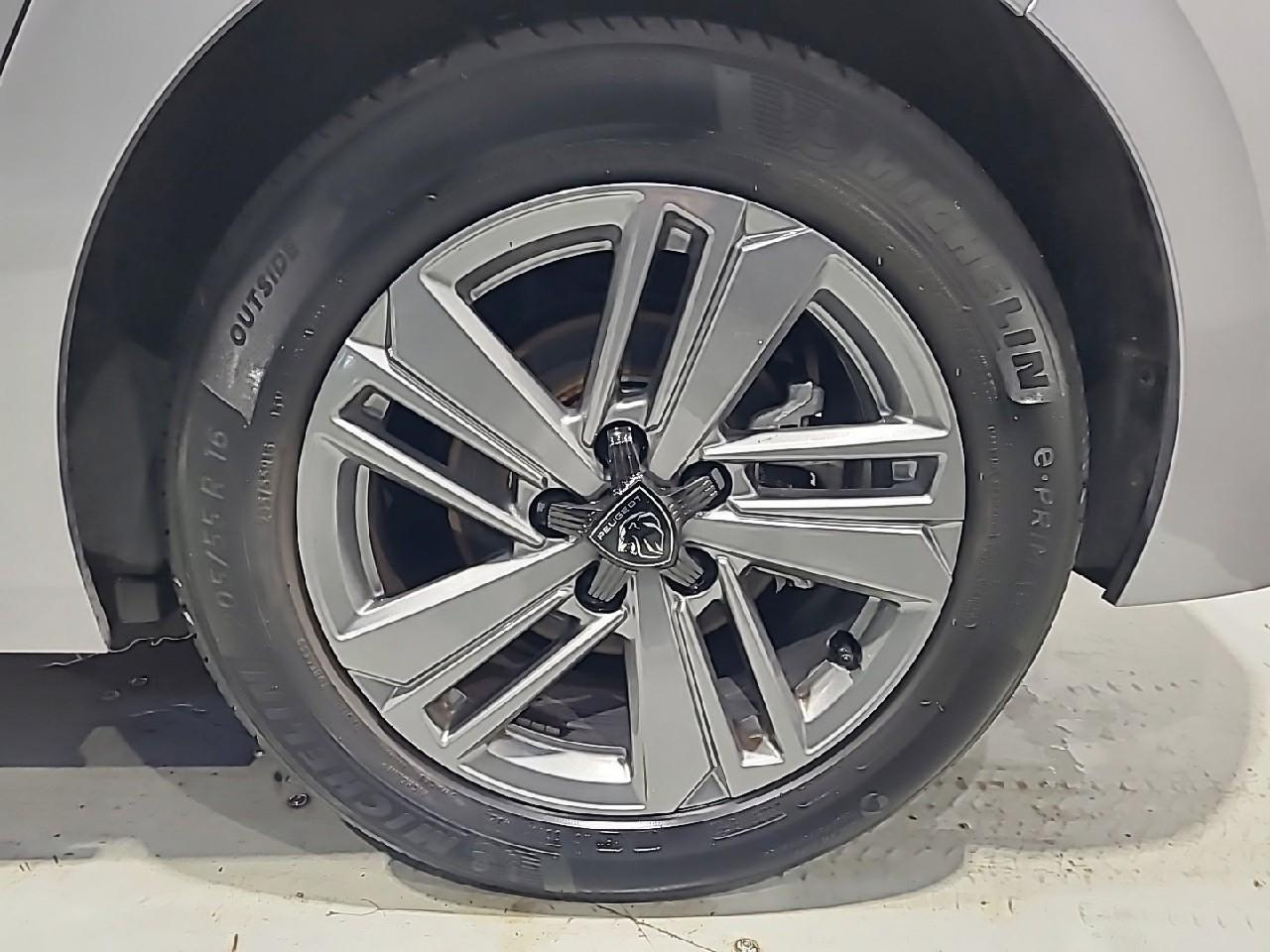 Peugeot 308 bluehdi 130ch s&s eat8 active pack — photo 16