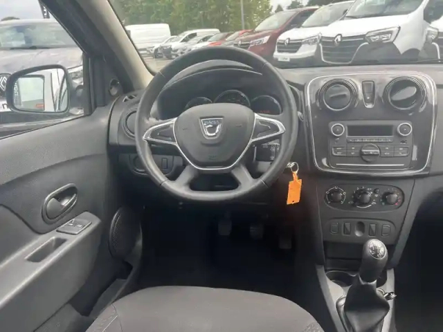 Dacia Sandero sce 75 — photo 25