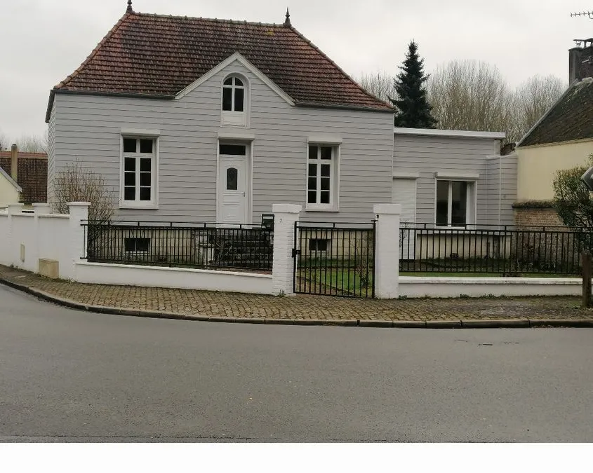 Photo 1