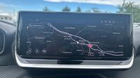 Peugeot 2008 1.2 PureTech 130ch S&S Allure EAT8 — photo 17