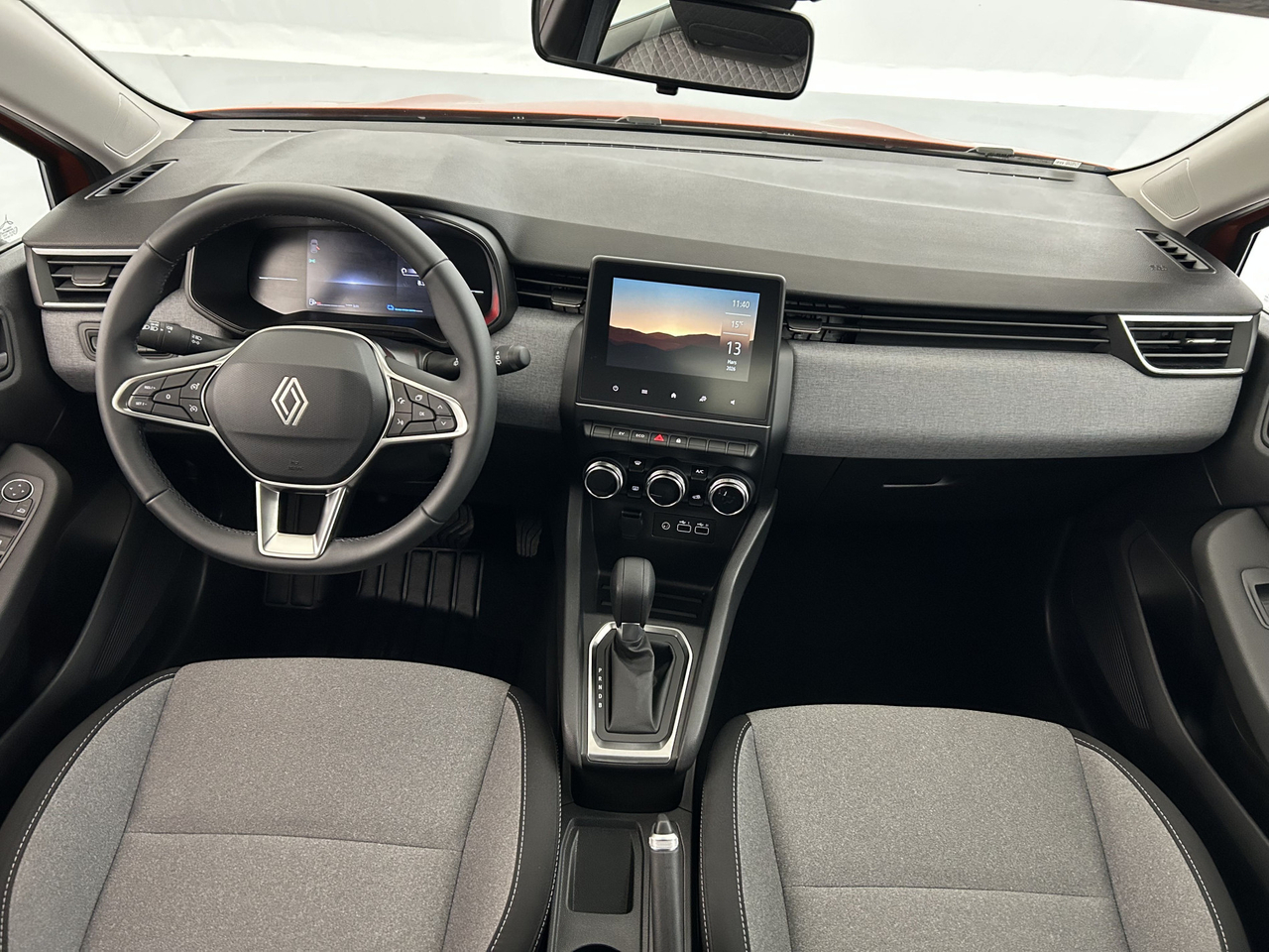 Renault Clio 5 — photo 29