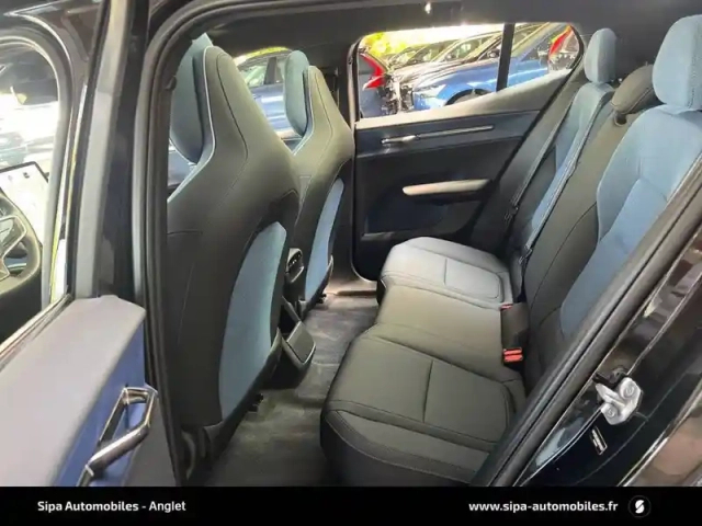 Volvo Ex30 single extended range 272 ch 1edt — photo 17